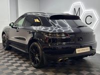 Used Porsche Macan 258 HP (189 kW) 2016 Black SUV