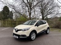 Used Renault Captur Dynamique 90 HP (66 kW) 2016 Cream SUV