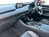 Usado Mazda 3 Inclusive 180 HP (132 kW) 2021 Vermelho Citadino