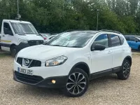 Used Nissan Qashqai 360º 2013 White SUV