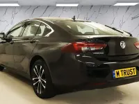 Usado Vauxhall Insignia Edition 122 CV (89 kW) 2022 Negro Utilitario