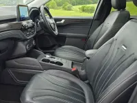 Usado Ford Kuga Vignale 225 CV (165 kW) 2023 Blanco SUV
