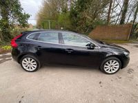 used Volvo V40 1.6 D2 SE LUX NAV 5d 113 BHP