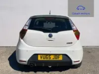 Usado MG MG3 106 HP (77 kW) 2015 Branco Citadino