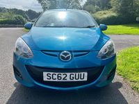 Usado Mazda 2 2013 Azul Citadino