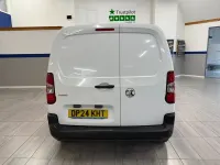 Used Vauxhall Combo S 100 HP (73 kW) 2024 White MPV
