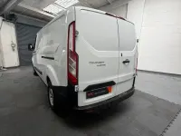 Used Ford Transit Custom 105 HP (77 kW) 2019 White Van