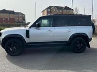 Usado Land Rover Defender First Edition 250 HP (183 kW) 2021 Prateado SUV