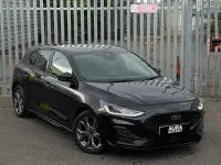 Second-hand Ford Focus ST-Line 120 CP (88 kW) 2022 Negru Hatchback