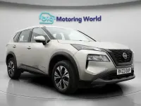 Usado Nissan X-Trail Acenta Premium 204 CV (150 kW) 2023 Plateado SUV