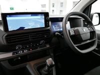 Used Peugeot Expert 120 HP (88 kW) 2024 White Van