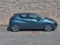 Usado Nissan Micra Acenta 71 HP (52 kW) 2019 Cinzento Citadino