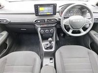 Używany Dacia Sandero Journey 91 KM (66 kW) 2024 Niebieski Hatchback