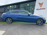 Begagnad Mercedes C200 AMG line 2023 Blå Sportkupé