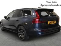 Used Volvo V60 Core 161 HP (118 kW) 2022 Blue Estate