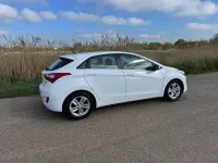 Used Hyundai i30 SE 120 HP (88 kW) 2015 White Hatchback