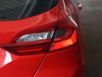 Used Ford Fiesta Zetec 70 HP (51 kW) 2019 Red Hatchback