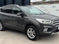 Usado Ford Kuga Titanium 182 CV (133 kW) 2018 Gris SUV