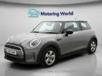 Używany Mini Cooper Classic 136 KM (100 kW) 2022 Szary Hatchback