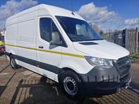 Begagnad Mercedes Sprinter Progressive 2022 Vit Van