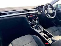 Usado VW Arteon Elegance 218 HP (160 kW) 2023 Cinzento Carrinha
