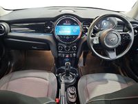 Used Mini Cooper Classic 134 HP (98 kW) 2023 Silver Hatchback