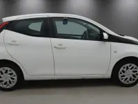 Second-hand Toyota Aygo X-play 71 CP (52 kW) 2021 Alb Hatchback