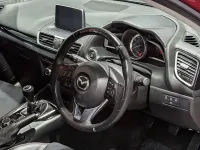 Used Mazda 3 Inclusive 165 HP (121 kW) 2016 Red Hatchback
