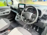 Used Citroën Berlingo Flair 110 HP (80 kW) 2018 Green MPV