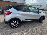Used Renault Captur Dynamique 90 HP (66 kW) 2016 Silver/black SUV
