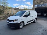 Used Peugeot Partner Premium 131 HP (96 kW) 2023 White MPV
