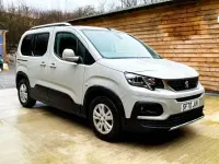 Begagnad Peugeot Rifter Access 131 HK (96 kW) 2020 Beige Minibuss