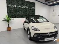 Usado Vauxhall Adam Rocks 87 CV (63 kW) 2015 Blanco Utilitario