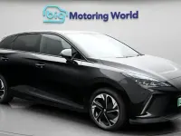 Begagnad MG MG4 EV Trophy 150 kW (204 HK) 2025 Halvkombi