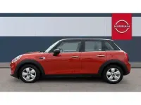 Used Mini Cooper Classic 136 HP (100 kW) 2018 Orange Hatchback