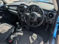 Begagnad Mini ONE Hatch 102 HK (75 kW) 2016 Blå Halvkombi