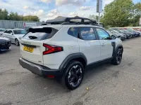 Used Dacia Duster Extreme 130 HP (95 kW) 2024 Cream SUV