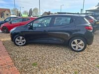 Used Renault Clio IV Expression+ 90 HP (66 kW) 2015 Black Hatchback