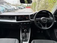 Używany Audi A1 Sport 94 KM (69 kW) 2023 Biały SUV
