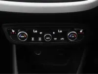 Used Vauxhall Crossland S 110 HP (80 kW) 2021 White SUV