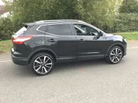 Gebraucht Nissan Qashqai Tekna 115 PS (84 kW) 2016 Schwarz SUV