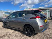 Usado Nissan Leaf Acenta 110 kW (150 HP) 2019 Cinzento Citadino