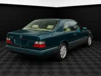 Used Mercedes E220 1996 Green Sedan