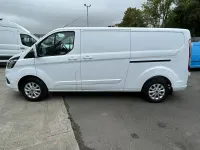 Used Ford Transit Custom Limited 130 HP (95 kW) 2023 White Van