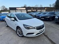 Used Vauxhall Astra Design Edition 125 HP (91 kW) 2016 White Hatchback