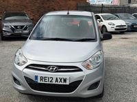 Used Hyundai i10 Classic 85 HP (62 kW) 2012 Silver Hatchback