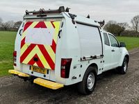 Used Isuzu D-Max 2017 White Pickup