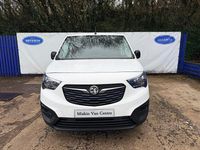 Used Vauxhall Combo Edition 100 HP (73 kW) 2020 White Van