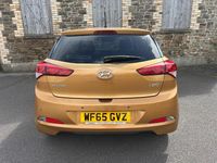 Used Hyundai i20 Premium 84 HP (61 kW) 2015 Orange Hatchback