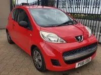 Used Peugeot 107 68 HP (50 kW) 2011 Red Hatchback